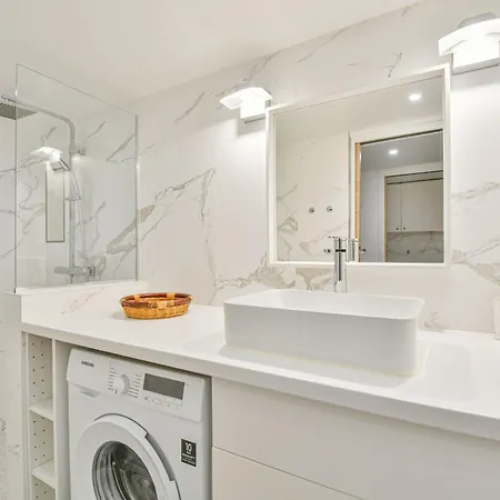 Duplex A Saint-ambroise דירה *